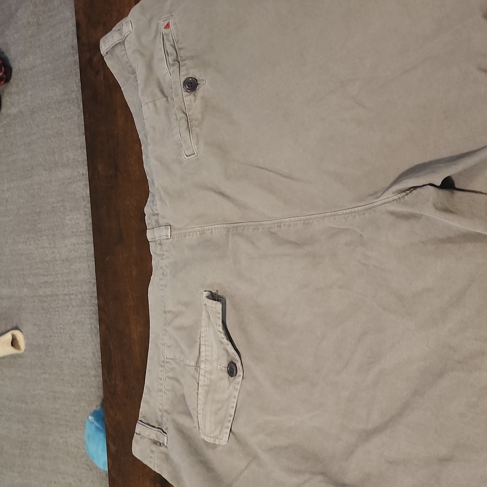 UnTuckit - Picture 3 of 4